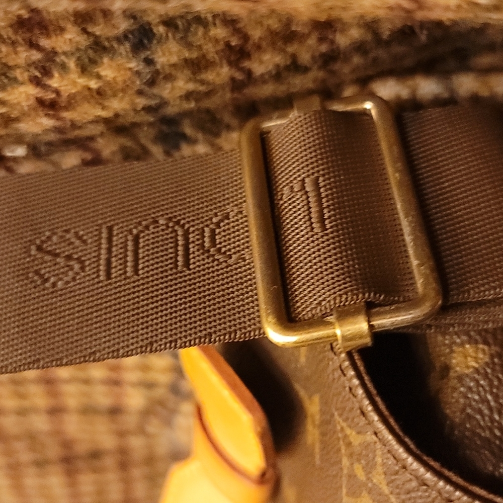 Authentic Louis Vuitton Broadway - Picture 2 of 16